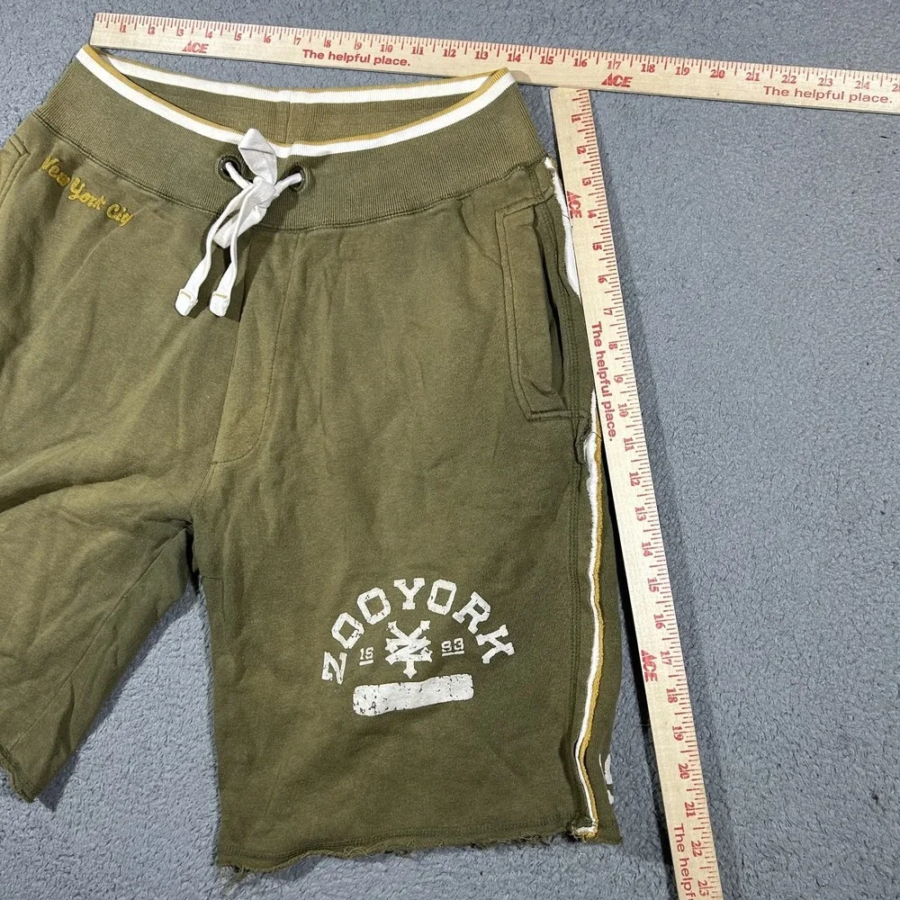 Y2k Zoo York Men's Fleece Olive Green  Sweatpant Shorts Men's Size Small #3367